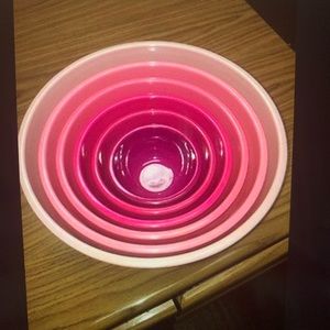 ISO Cynthia Rowley Pink Ombré Mixing Bowl Set